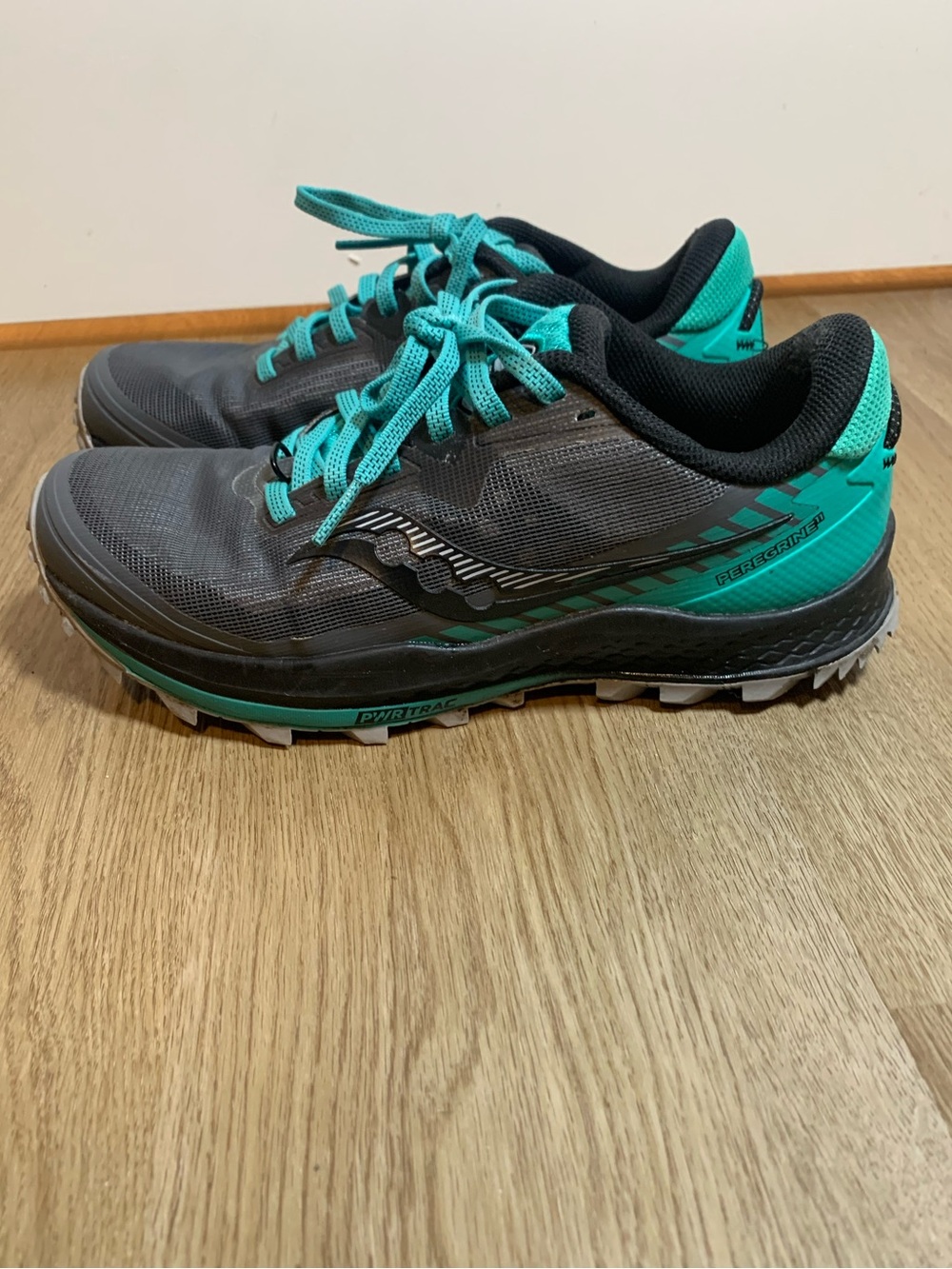 SAUCONY WOMEN'S PEREGRINE 11 Running Trail Shoe S10641-20 SIZE 7.5 Black Blue